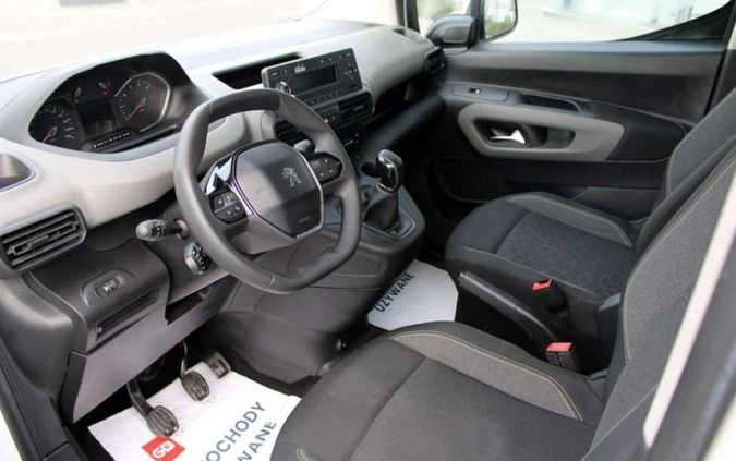 Peugeot Rifter cena 74900 przebieg: 105079, rok produkcji 2018 z Raszków małe 352